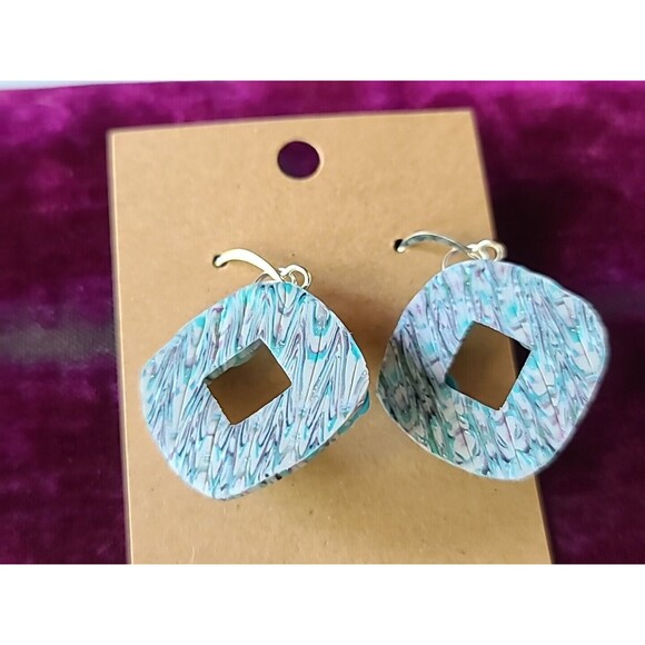 Polymer Clay Floral Dangling Pierced Earrings New - Picture 3 of 10